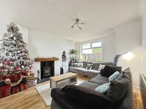 Living Room- click for photo gallery